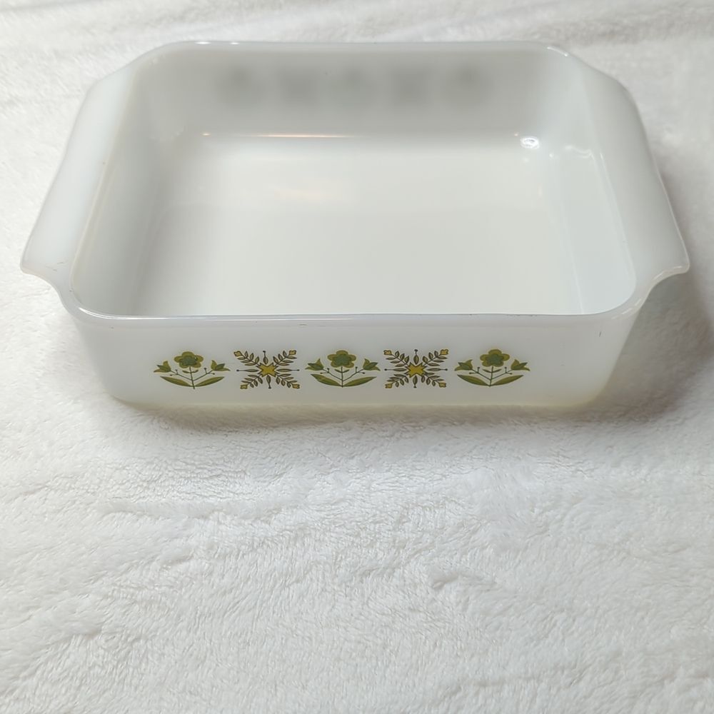 Anchor Hocking Fire-King Made in the USA baking dish 8"